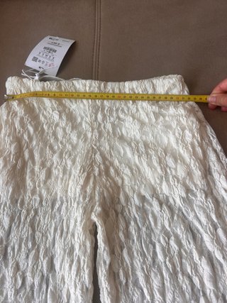Pantalones Zara encaje blanco crema