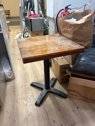 Mesa de bar hierro y madera