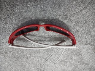 Gafas de sol infantiles rojas