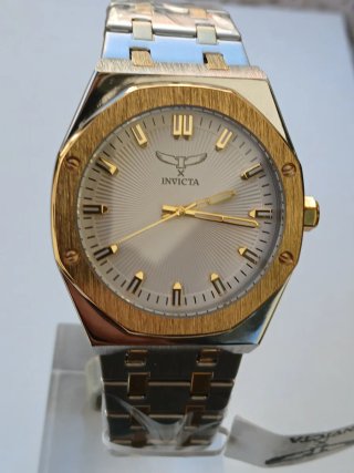 Invicta Specialty Cuarzo Nuevo