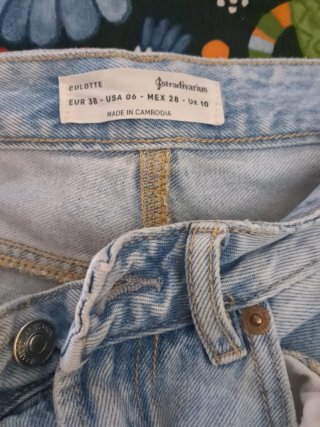 Lote 2 tejanos Stradivarius T36/38 y falda