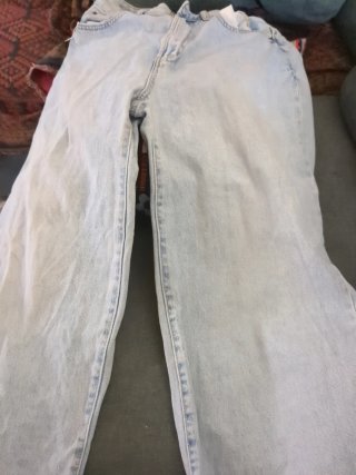 Lote 2 tejanos Stradivarius T36/38 y falda