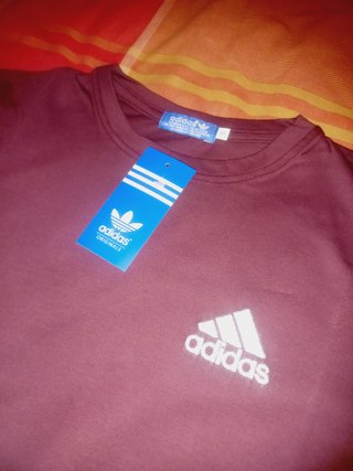 T-shirt Adidas Roxo Tamanho S
