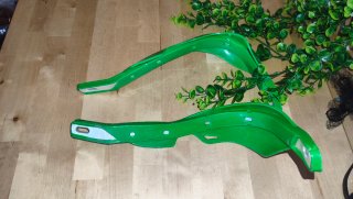 Juego de paramanos verde de metal para moto