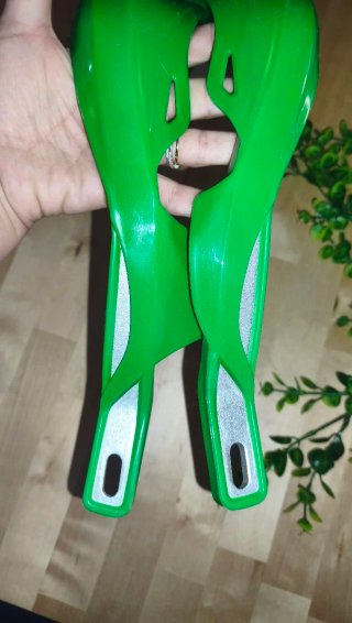 Juego de paramanos verde de metal para moto