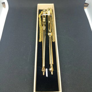 2 PUNTEROS BAÑADOS EN ORO CON CADENA Y ESTUCHE