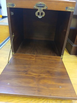 Mueble baúl auxiliar