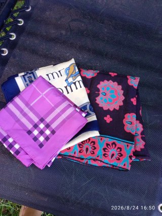 Lotto 3 sciarpe e foulard vintage assortiti