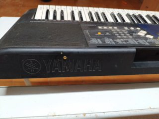 Teclado Yamaha PSR E333