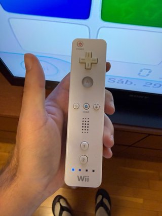 Nintendo Wii Bianca + 2 Manette + 2 Volanti