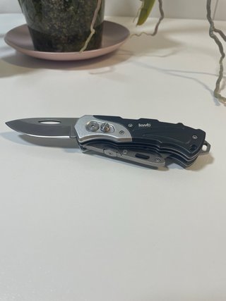 Navaja KWB con Cutter