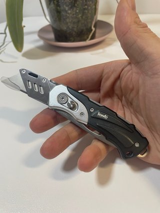 Navaja KWB con Cutter
