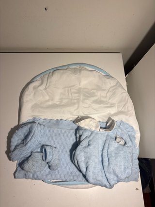 Bambola Reborn con vestitini e copertina