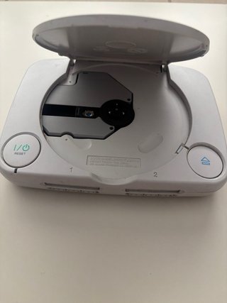 Console PS1 Slim con cavi e controller