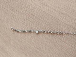 Pulsera plata con corazón nácar y colgante