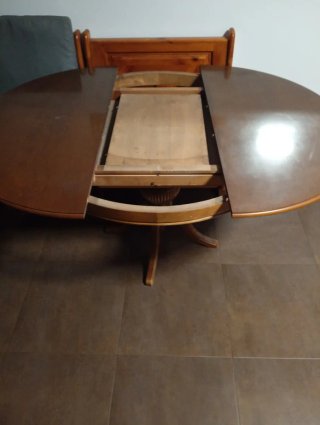Mesa de madera maciza