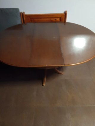 Mesa de madera maciza