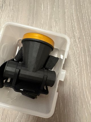 Linterna frontal LED recargable