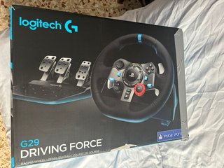 Volante Logitech G29 con pedales y cambio