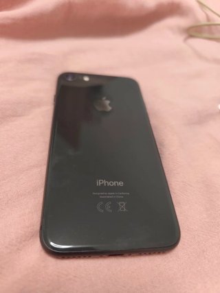 iPhone 8 64 GB Negro con caja, cargador y jack