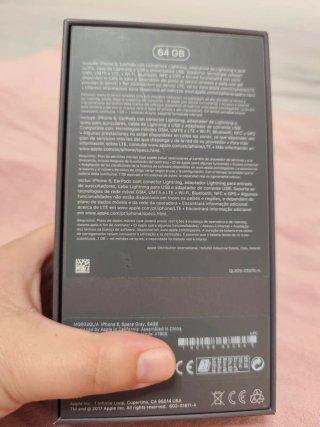 iPhone 8 64 GB Negro con caja, cargador y jack