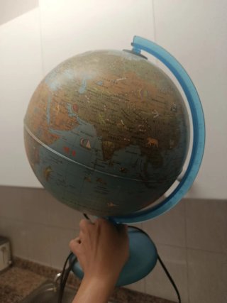 Lámpara Globo Terráqueo Iluminado