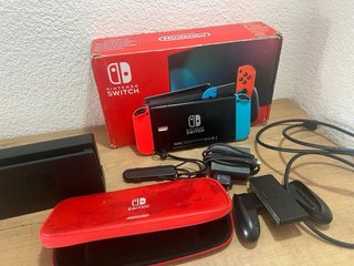 Nintendo Switch+accessori+custodia