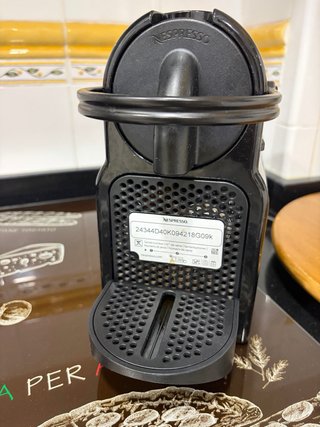Cafetera Nespresso DeLonghi Negra
