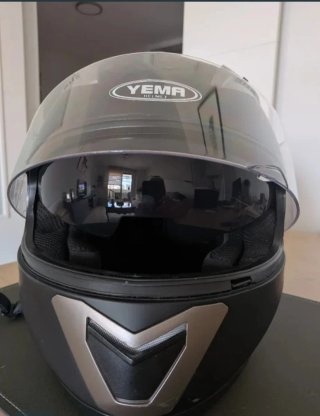 Casco de moto Yema