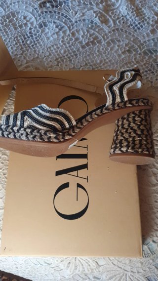 Sandalias Talla 38 (usadas 1 vez)