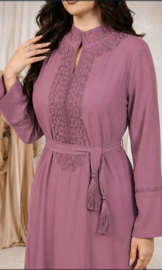 Vestido Caftán Moderno con Bordado