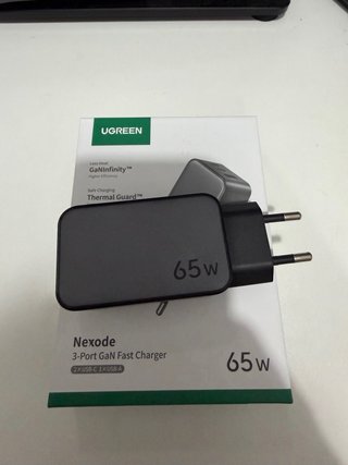 Cargador UGREEN Nexode 65W GaN 3 Puertos