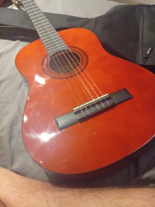 Guitarra Clásica Roja para niños