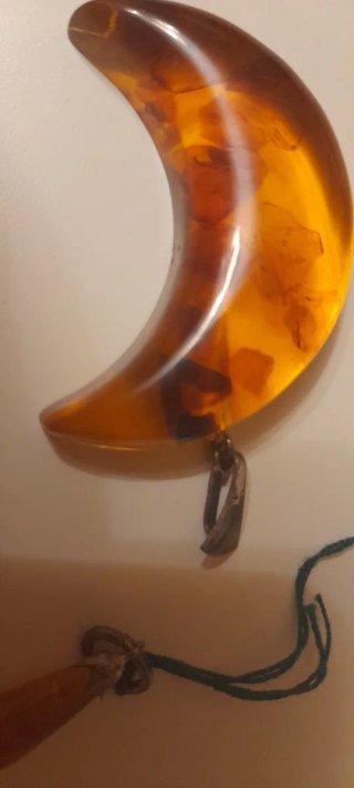 Colgante de ámbar luna y lágrima