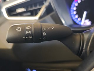 Toyota Corolla 1.8 125H ACTIVE TECH E-CVT