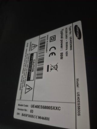 TV Samsung Negra con Soporte