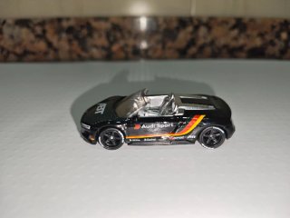 Hot wheels Audi R8 Spyder ABT custom