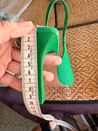 Zapatos de tacón verdes para mujer