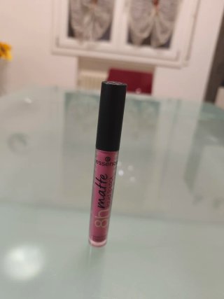 Tinta labbra essence matte rosa