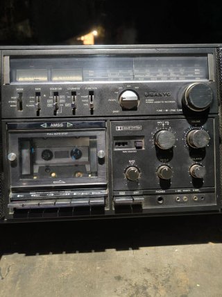 radiocasete Sanyo M9998K de colección años 70 USA