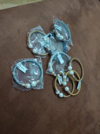 Pulseras con perlas