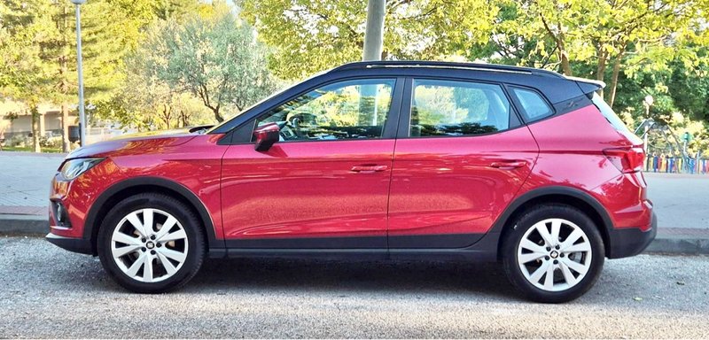 SEAT Arona 1.0 TSI FR (2021) 2021