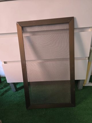 Ventana pequeña de aluminio 0,50 × 0,80