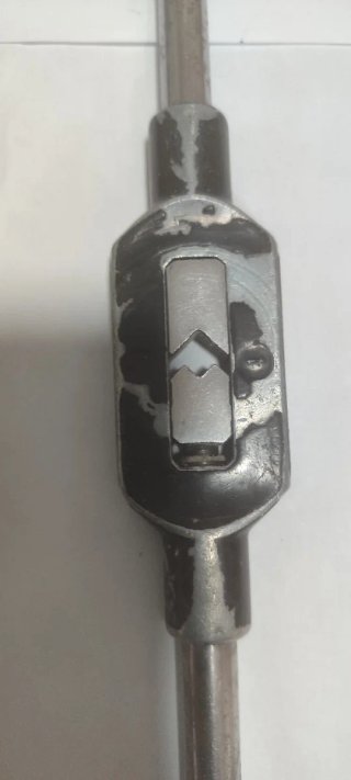Manerales para machos de roscar