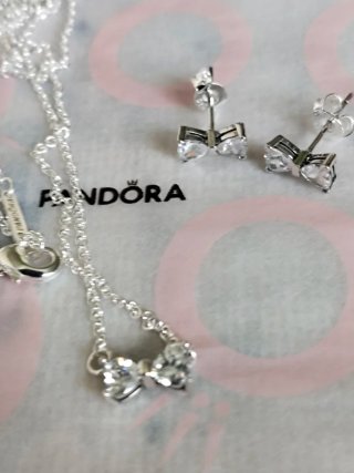 Conjunto Pandora Collar y Pendientes