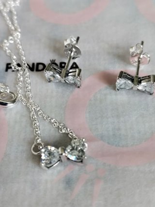 Conjunto Pandora Collar y Pendientes