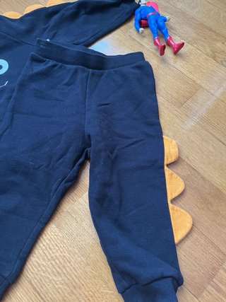 Conjunto infantil monstruo