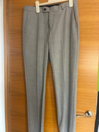 Chaqueta Zara Man Gris y pantalon