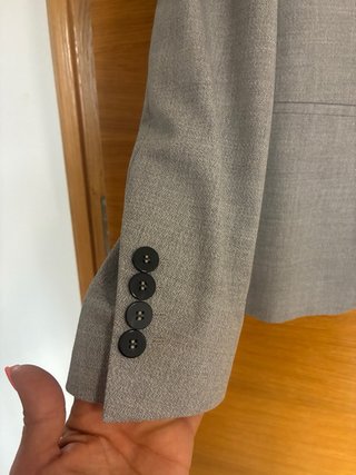 Chaqueta Zara Man Gris y pantalon
