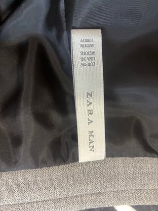 Chaqueta Zara Man Gris y pantalon